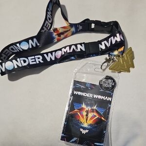 ❤️ NWT Wonder Woman Lanyard With Collectible Sticker